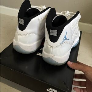 Nike White and Blue Sneakers with Classic Comfort